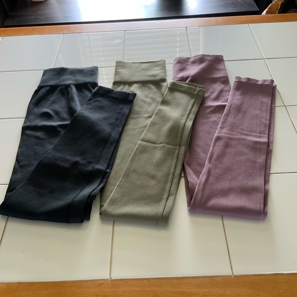 3 Pair Pink Republic Leggings~Black~Olive~Pink~Buttery Soft~High Waisted~Small - Picture 3 of 6